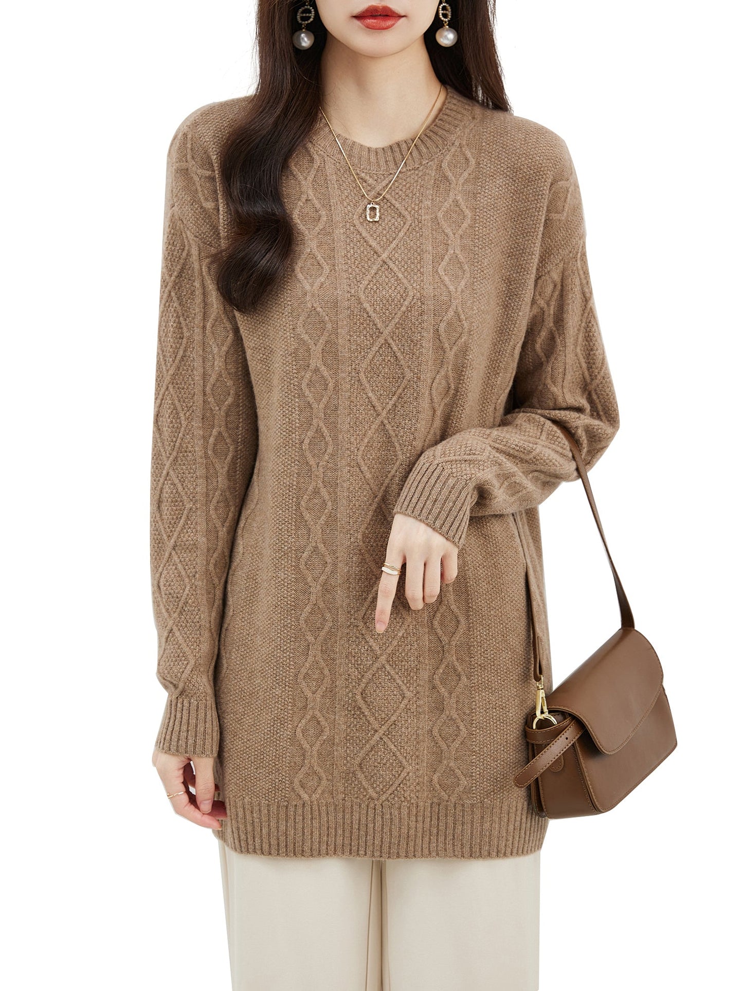 Yvonne Woman Long Sleeve Sweater