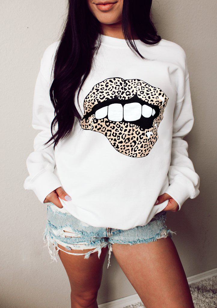 Autumn Winter Popular round Neck Eyelash Lips Floral Print Long Sleeve Pullover Women Loose Halloween