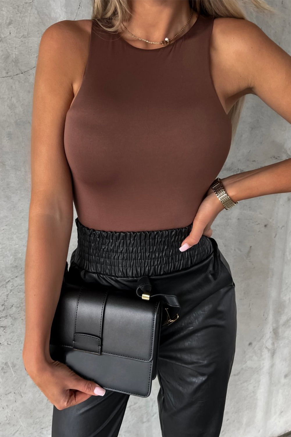 Brown Solid Color Crew Neck Plain Sleeveless Bodysuit