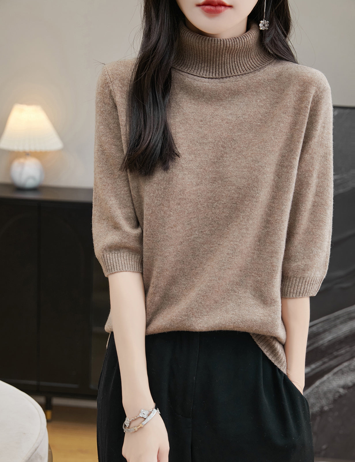 Hannah Woman Turtleneck Sweater