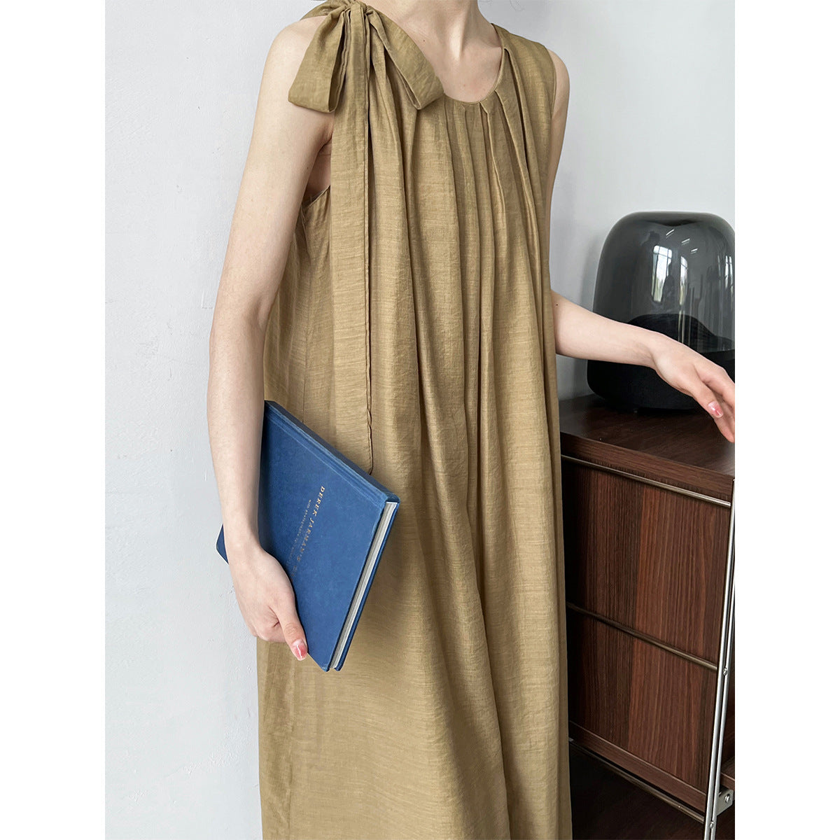 French Linen Pleated Sleeveless A Line Dress Thin High Grade Vest Dress Vacation Dress