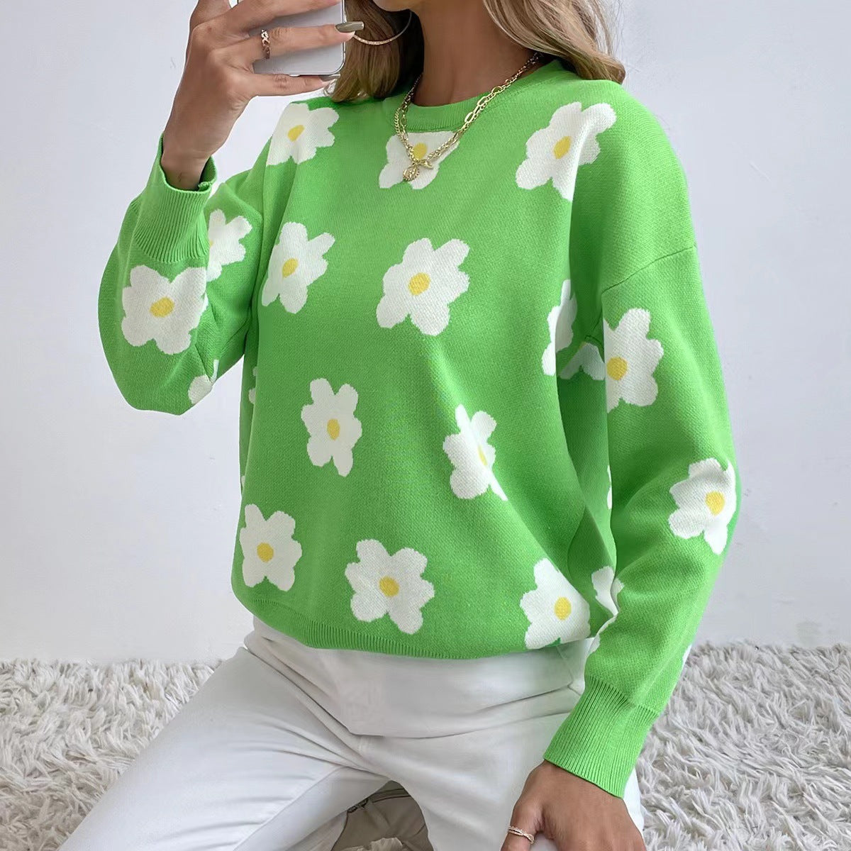 Autumn Winter Women Clothing Contrast Color Little Daisy Fresh Sweet Casual Pullover Knitted Sweater