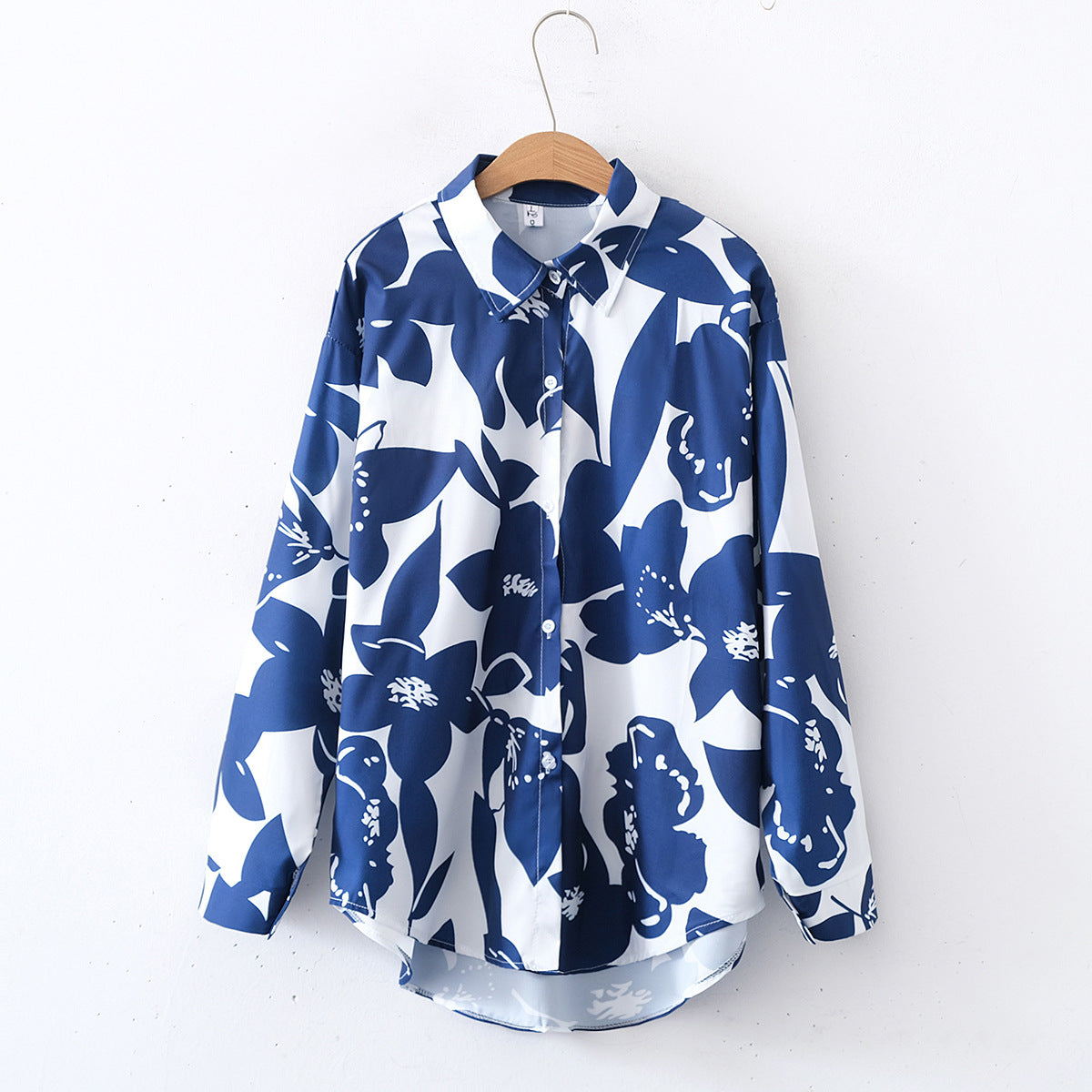 Women Long Sleeves Floral Print Loose Collared Shirt