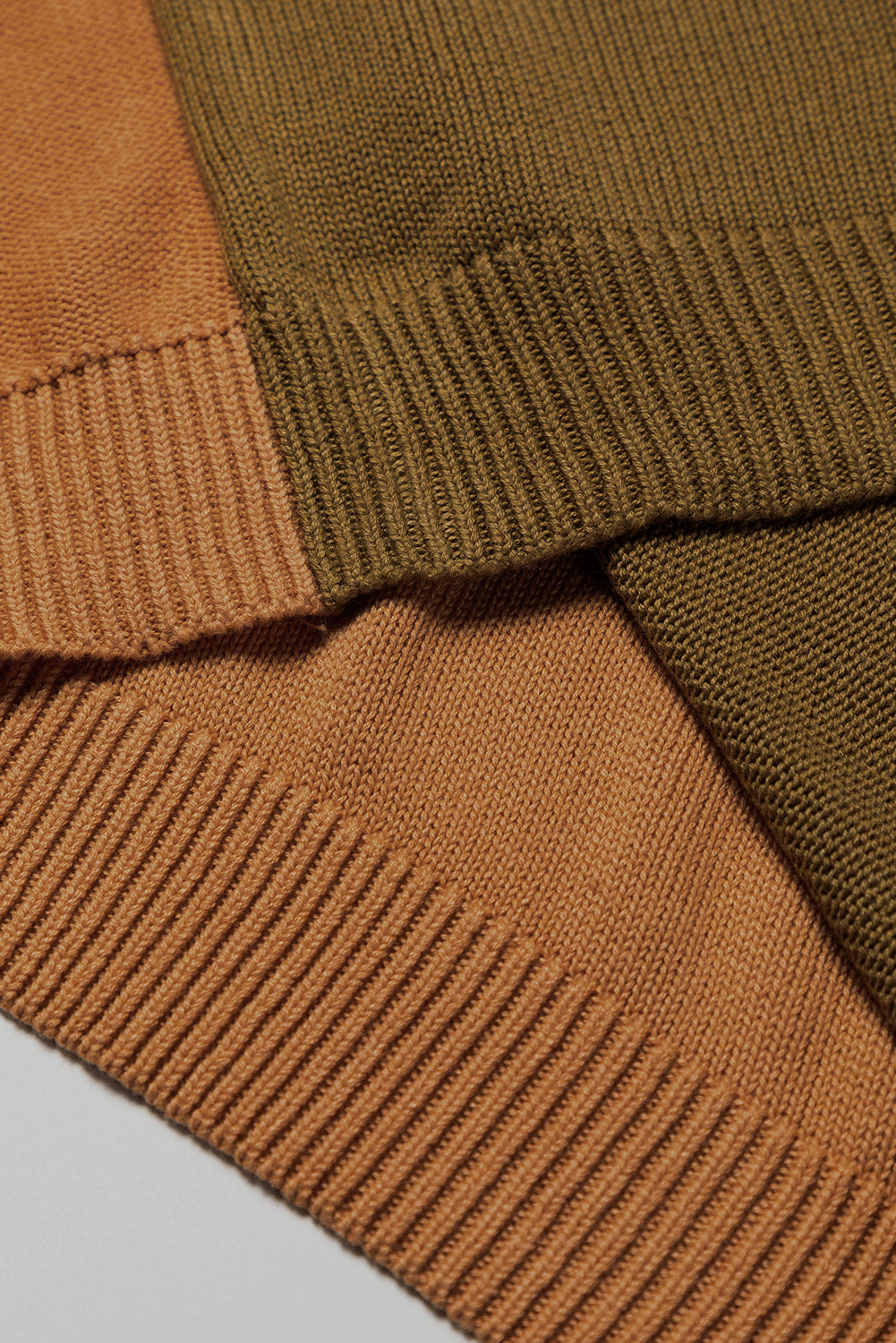 Brown Colorblock Bishop Sleeve Exposed Seam Ribbed Trim Sweater