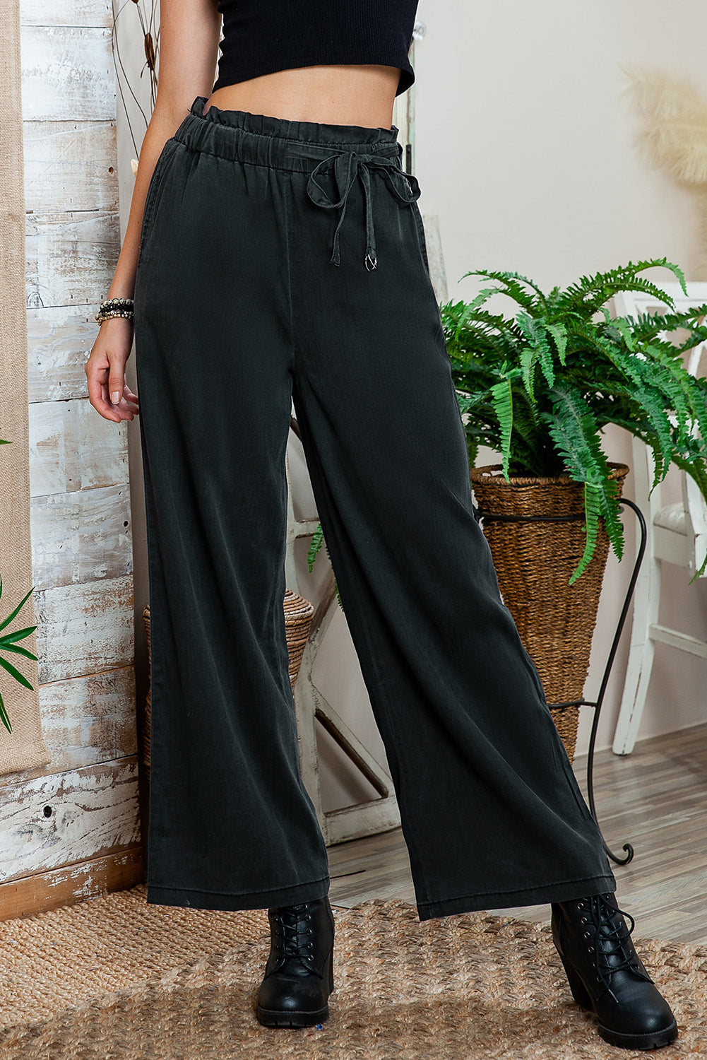 Black Elastic High Waisted Wide Leg Pants with Pockets