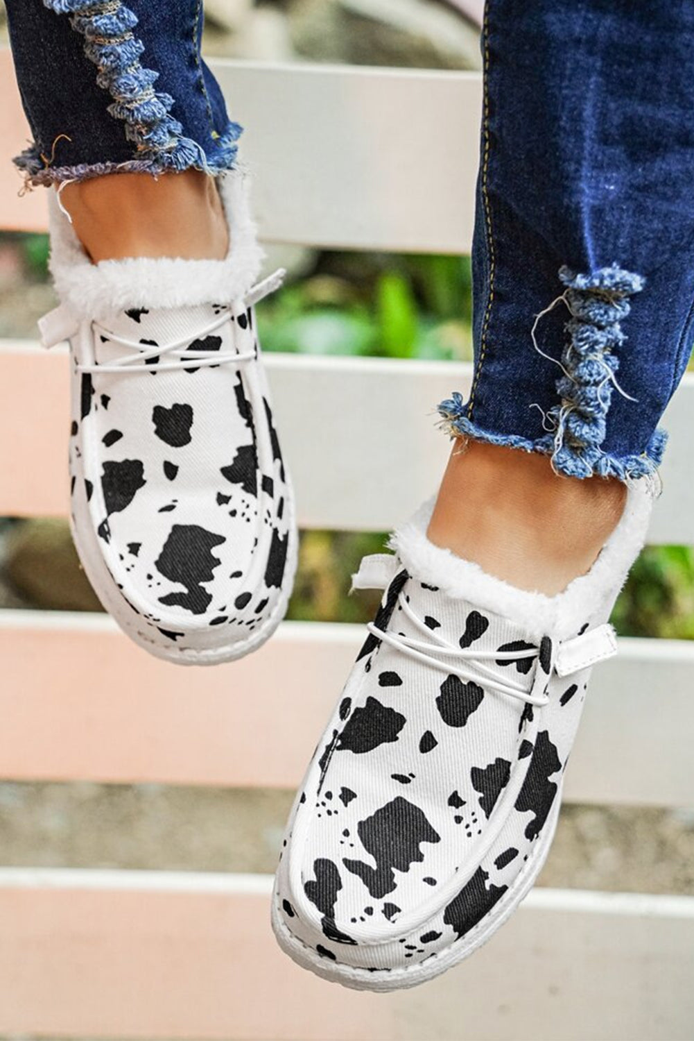 Bright White Animal Pattern Lace-up Decor Front Slip-on Flats