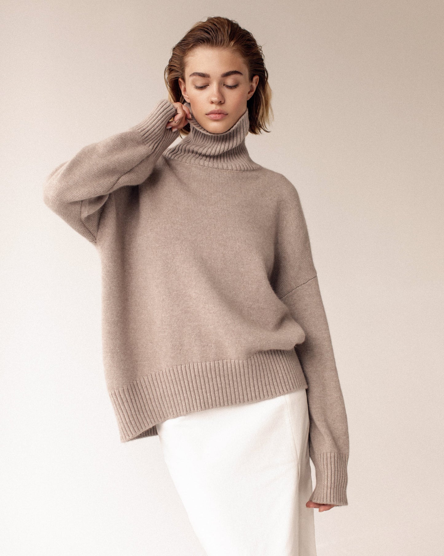 Autumn Winter Popular High Collar Loose Knitwear Sweater for Women