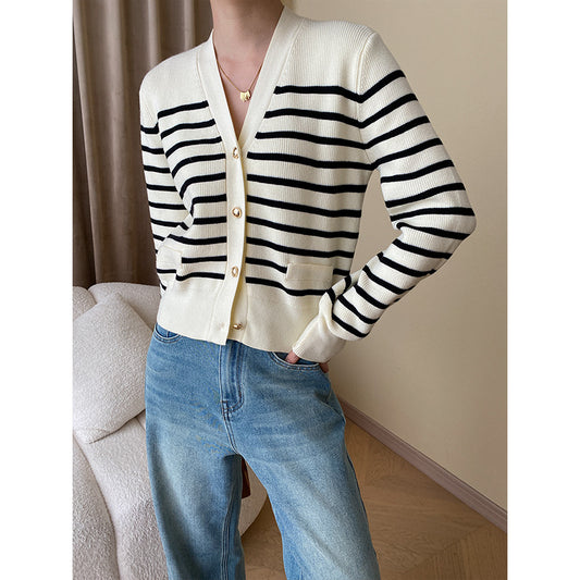 Fashionable French Contrast Color Striped Early Autumn V neck Office   All Matching Knitted Cardigan Design