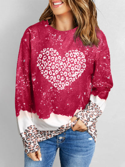 Women's knitted heart-shaped leopard print design pullover sweater