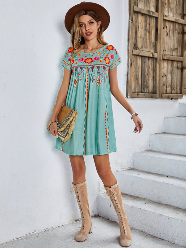 Woman knitted round neck casual holiday short -sleeved dress