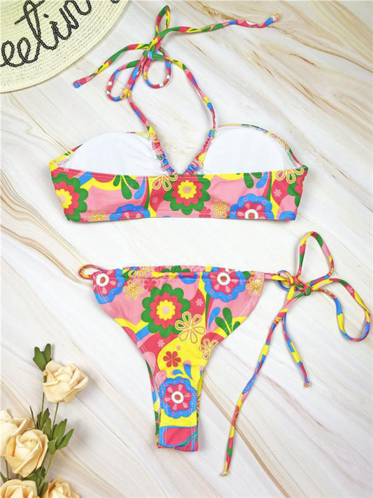 Feminine printed bandeau strappy beach bikini